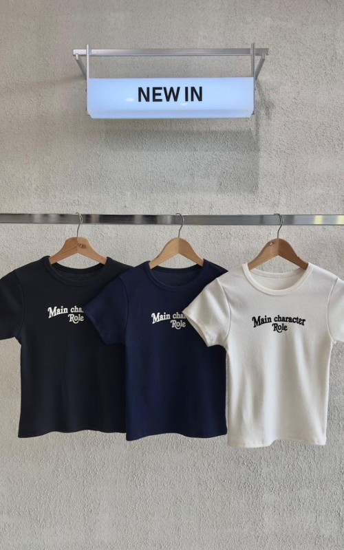 REMERA RIBB "MAIN CHARACTER" - Art.132