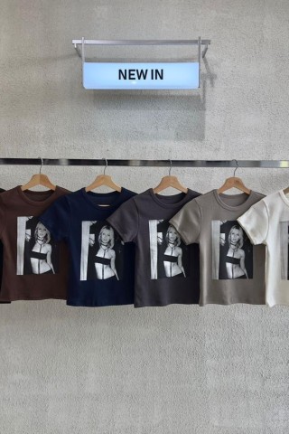 REMERA RIBB "KATE MOSS" - Art133